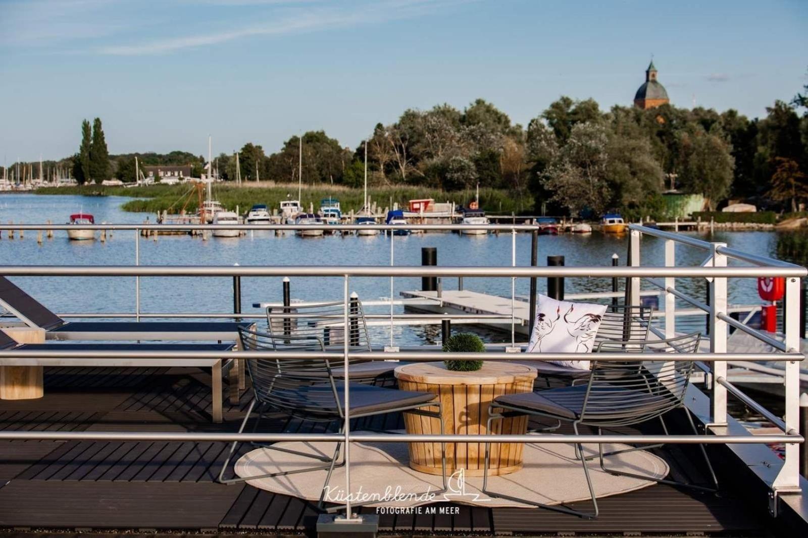 Hausboot Kranichnest Ribnitz-Damgarten Exterior foto